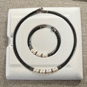 Elegant Black and Silver Pearl Jewelry Set